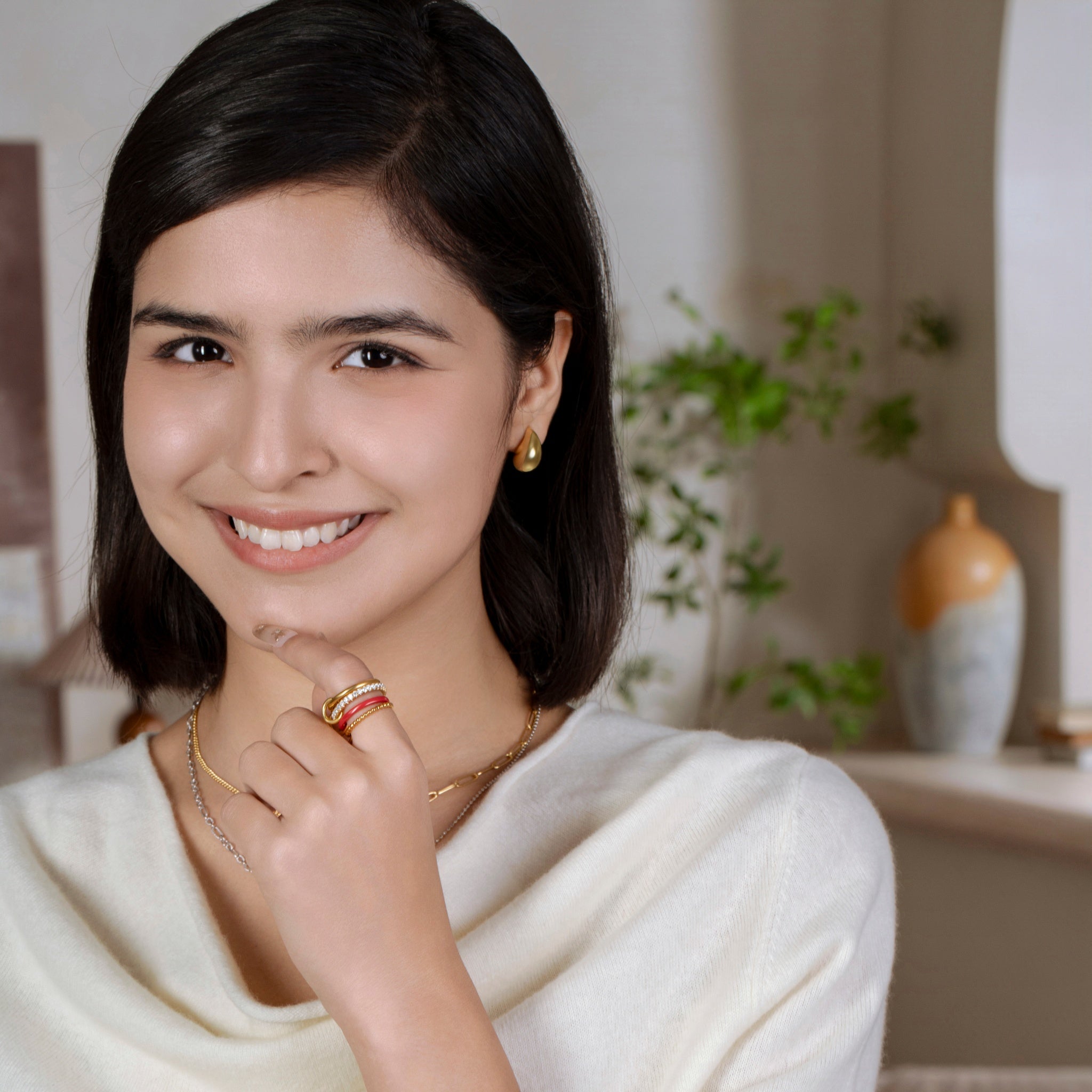 Daily Essential - Pure Dewdrop Gold Studs - Your Daily Starlight Harmony